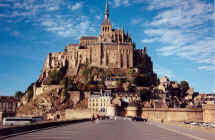 MontStMichel.jpg (103327 bytes)